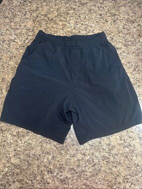 Men's Black Lululemon Performance Elastic-Waist Shorts Small